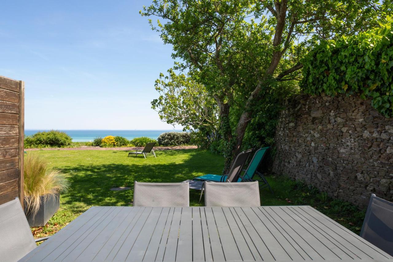 La Métairie du Vauhariot: Seaside Lodge with Heated Pool and Mont Saint-Michel View Cancale Exterior photo