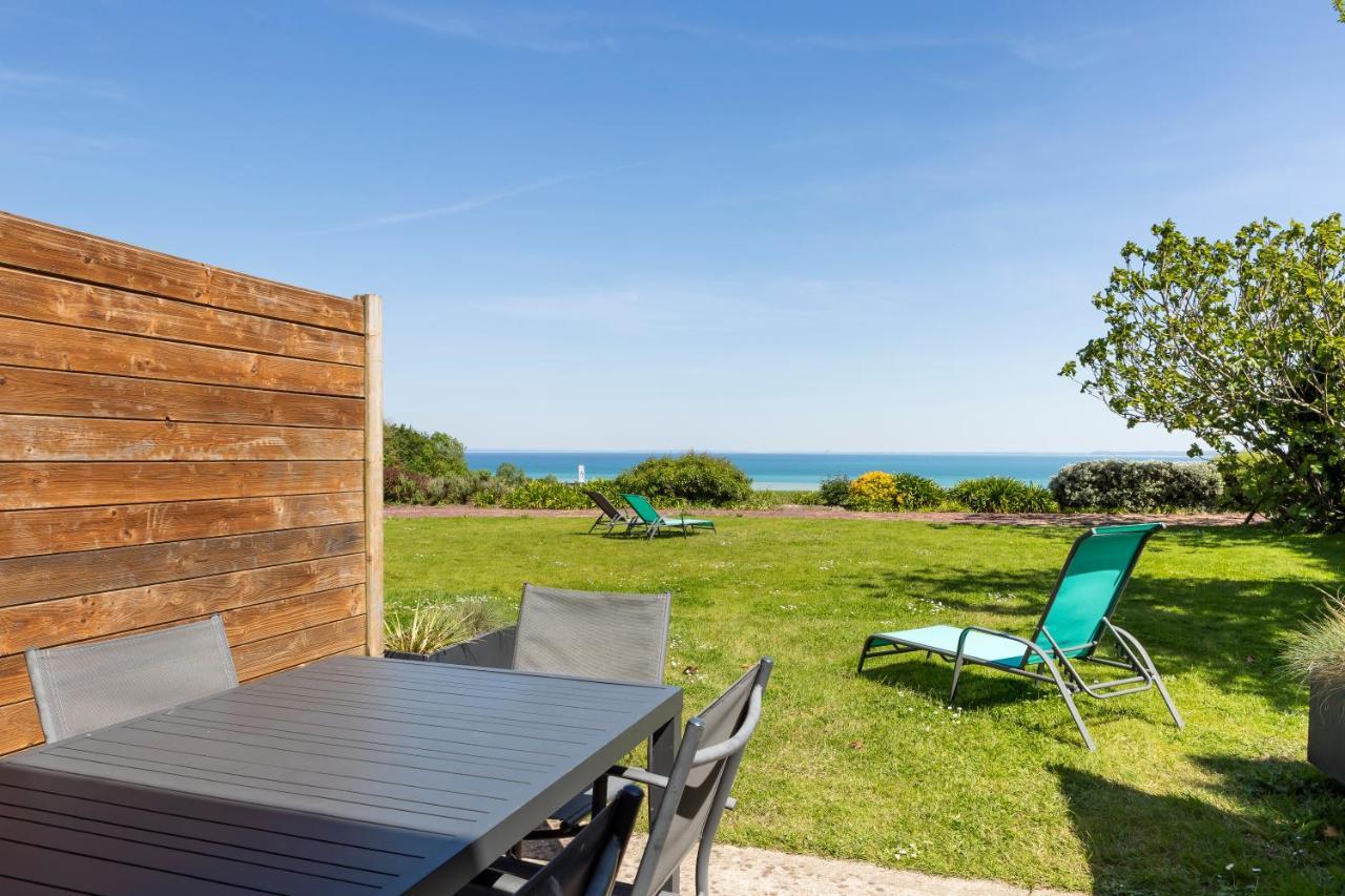 La Métairie du Vauhariot: Seaside Lodge with Heated Pool and Mont Saint-Michel View Cancale Exterior photo
