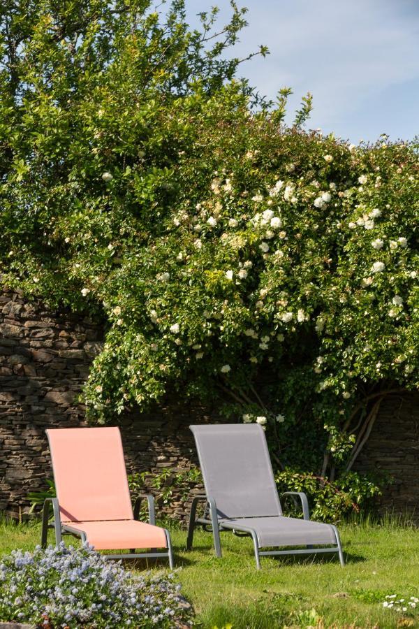 La Métairie du Vauhariot: Seaside Lodge with Heated Pool and Mont Saint-Michel View Cancale Exterior photo